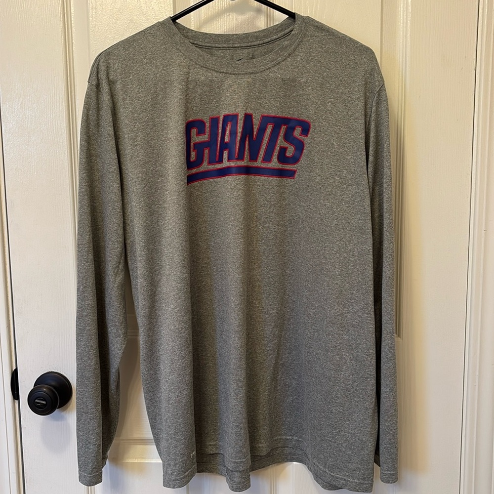 Nike Dri-fit New York Giants XXL Athletic Cut Men’s long sleeve shirt